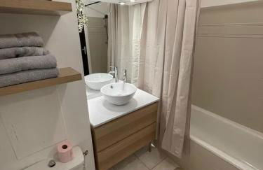 Grand studio 34m2 - Parking & Fibre - Proche Airbus - Foto 6