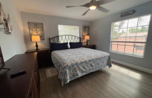 Redfish - Updated & Roomy 1.5 Mi to Beach Full Kitchen W&D - Foto 8