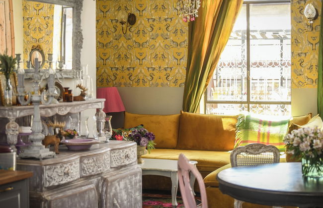 Elegant 1BR Apt w Balcony in the City - Photo 22