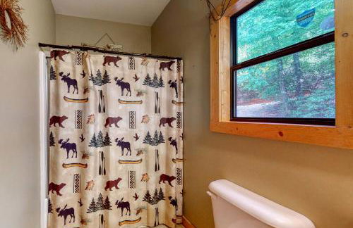 Red Roof Retreat - Photo 17