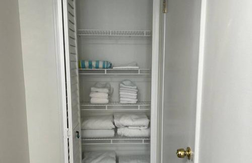 Luxury Beachfront Condo, Pool, Tennis Court, Sauna, Gym #locationenvy - Photo 23