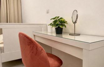 Bed & Garage Apartment in Villa - Photo 14