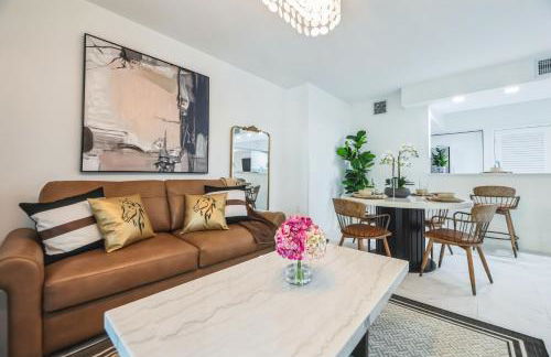 Lux 2BR City-View Retreat in Hollywood, 2nd Floor - Foto 10