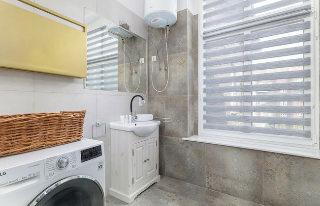 Yellow Apartment in Bytom by Renters - Foto 20