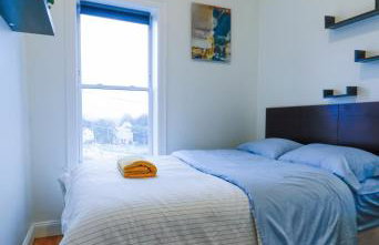 Modern & Spacious 4-Bedroom Apartment in Roxbury - Foto 5