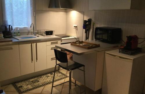 1 chambre 1 cuisine & salle d'eau privées avec piscine et jacuzzi - Foto 15