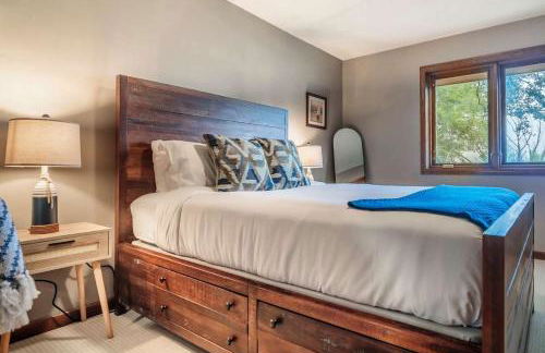 Waterfront Home with Dock Sleeps 8 - Foto 32