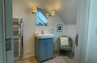 Pettits Barn - Photo 9