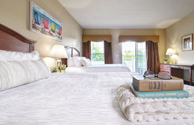 Four Seasons Island Resort - Photo 12