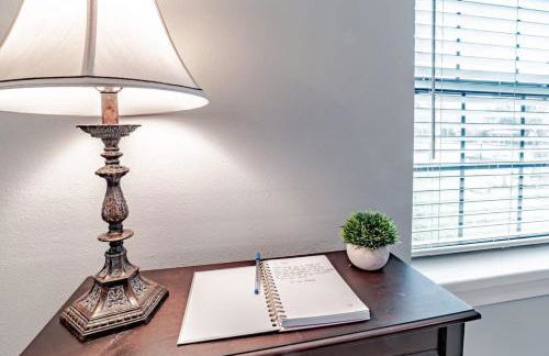 Sunny Side at Dog River-Dock, Lake, Fenced Yard - Foto 33