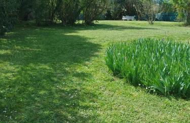Maison spacieuse à Vic-Fezensac avec jardin - Photo 2