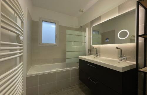 Villa de charme avec piscine privée et clim 8 pers près du lac de Parentis - Foto 32