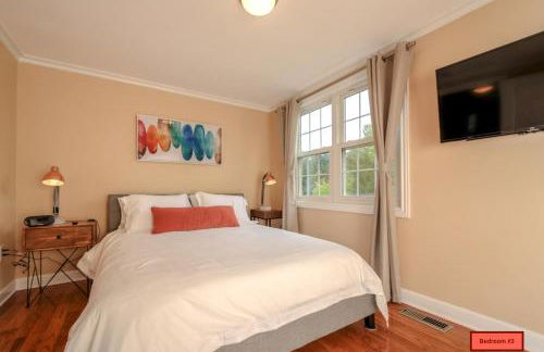 NEW! 3-story Townhome - Private, Self checkin, Quiet. - Foto 19