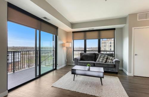 2 BR Dwntwn Apt with Hot Tub - Foto 4