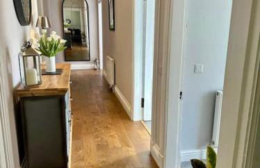 Beautiful spacious apartment in town centre - Foto 1