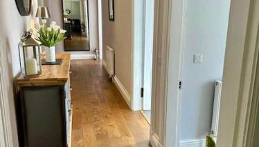 Beautiful spacious apartment in town centre - Foto 1, Lobby or reception