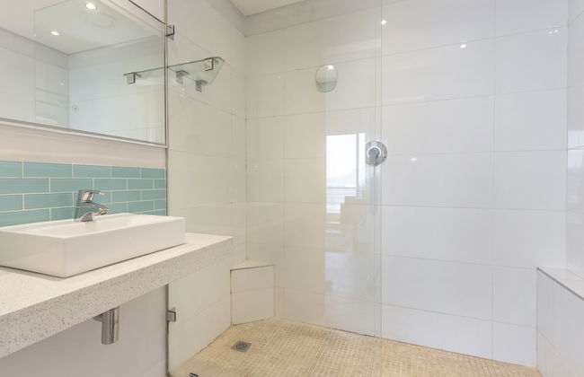 Portico 704 - Photo 10