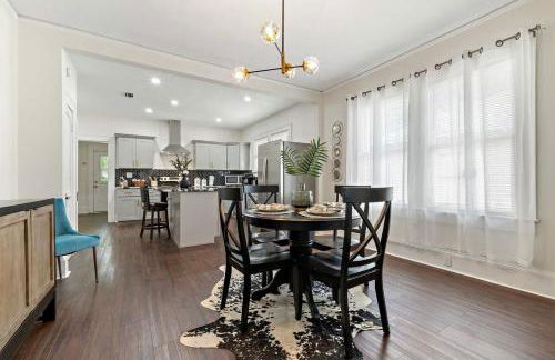 Modern Gem 2 Homes Rental Sleeps 10 - Foto 9