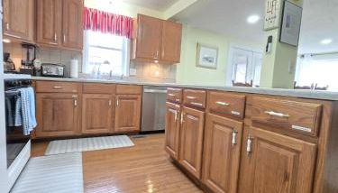 Lakefront Escape, Sunrise Views, Boat Slip & Community Dock Access - Foto 5