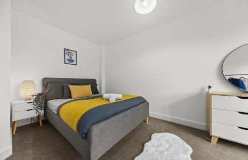 Modern 2-Bed House 10-min to Leeds City Centre - Photo 16