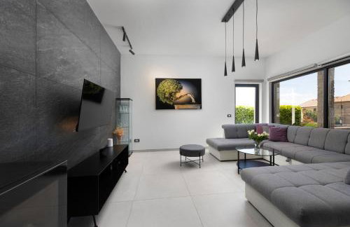 Villa Niko with heated pool, sauna and jacuzzi - Photo 24