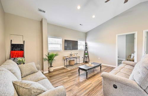 Eureka Springs Area Home with Porch, Grill! - Photo 1