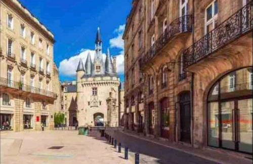 Chalet cosy secteur calme TRAM A 120 m gare aéroport - Foto 14