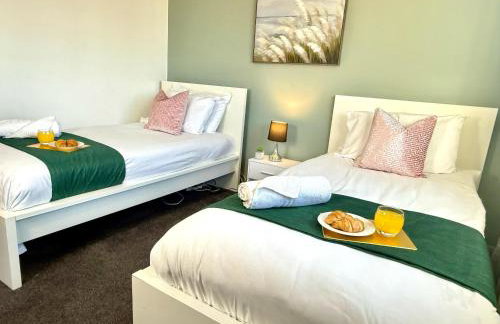 3-Bedroom spacious House, Private garden, Prime location, WiFi, Netflix - Foto 24