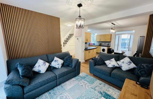 Numero Venti Aparthouse wifi parking Hot Tub Contractor and Group Friendly - Foto 5