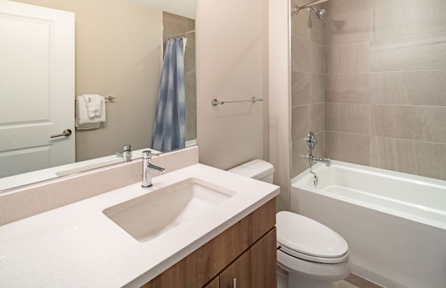 Bluebird Suites near Pentagon - Photo 65