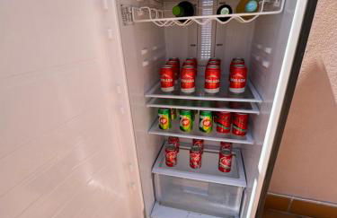 VILLA BLOSSOM in the beautiful area of Puerto Santiago Tenerife with 5 bedrooms for up to 10 guests private swimming pool and many other activities to entertain the family Secure parking for 2 cars and disabled access throughout - Foto 79