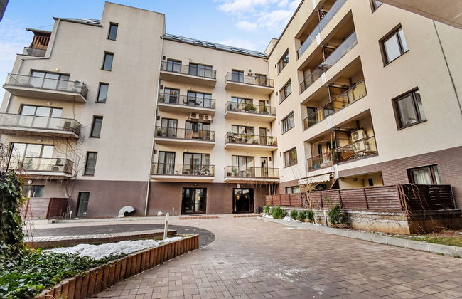 Attic Studio near Carol Park - Foto 21