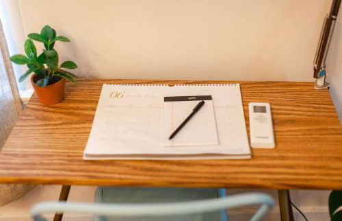 Classic & Cozy Apartments - Parking & Close to DW - Foto 25