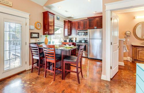 Heart of Historic Chickamauga! Chic Studio with Pool - Foto 8