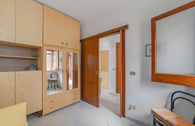 Bright and Panoramic Two-room Apartment - Photo 2