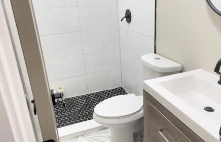 Private Home - Heated Pool, Billiards, Darts, Foosball, Fireplace, 5 Smart TVs, BBQ, Cotton Bedding - The Saguaro Sanctuary, Pool Heat Optional - Foto 26