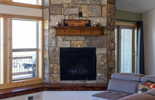 Country Bear Cabin at Bear Lake - Photo 7