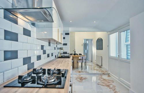 AV MODERN HOMES-House for 7 Guests near City Centre - Foto 25