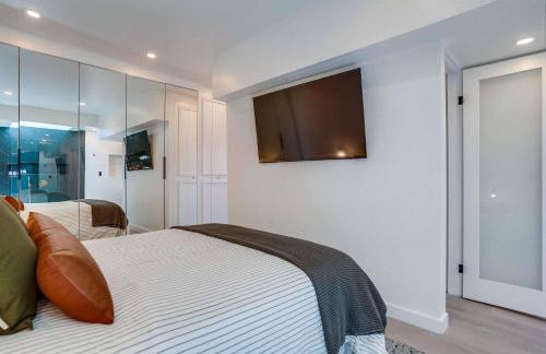 Private Not-So-Tiny Home - Yard & Dogs OK - Foto 16