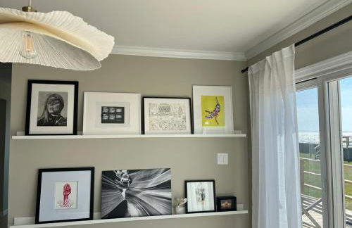 Waterfront Designer Retreat! Stunning Sunsets! Less than 5 minutes to the beach! - Foto 26