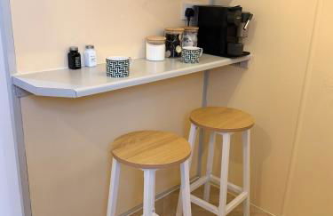 Stylish 1BR Workspace Parking central London - Foto 12