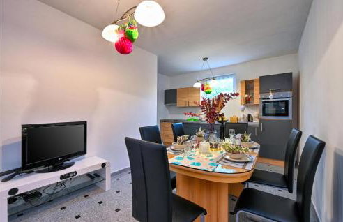 Beautiful Home In Dugo Selo - Foto 3