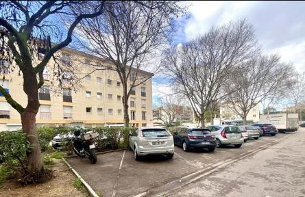 Studio 50m tram parking gratuit 13min gare - Photo 7