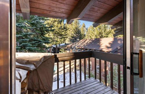 2BR Overlooks Shared Pool Near Gondola & Village - Foto 10