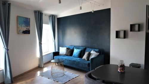 A l'ombre des remparts - Foto 2