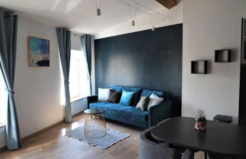 A l'ombre des remparts - Foto 2