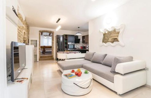 Amazing Home In Sajini - Foto 27