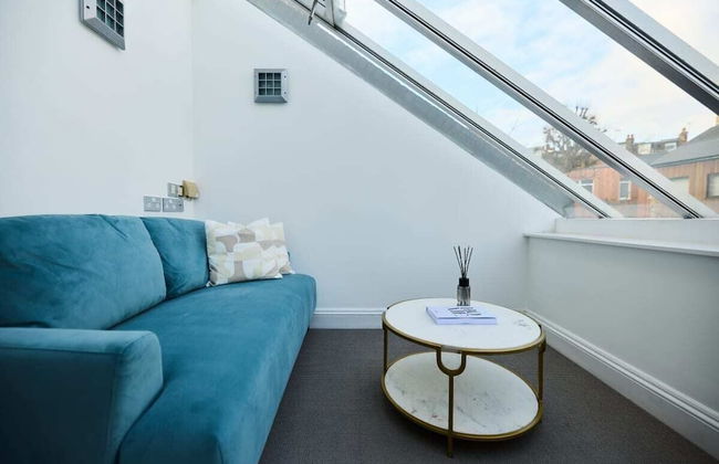 The Hampstead Getaway - Charming 5bdr Home With Conservatory - Foto 15