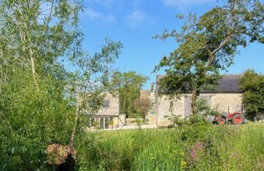 Idyllic secluded hideaway with countryside views on the edge of the Cotswolds - Photo 25
