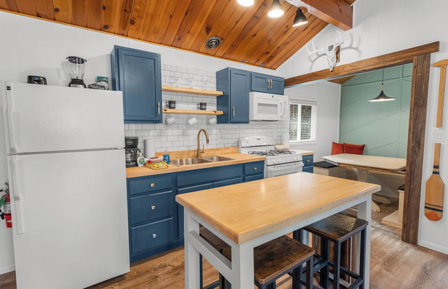 Dark Pine Retreat - Foto 7